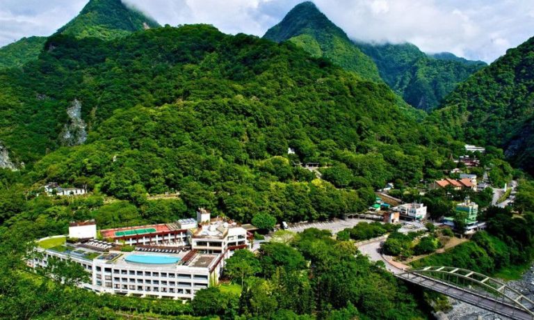 silks place taroko